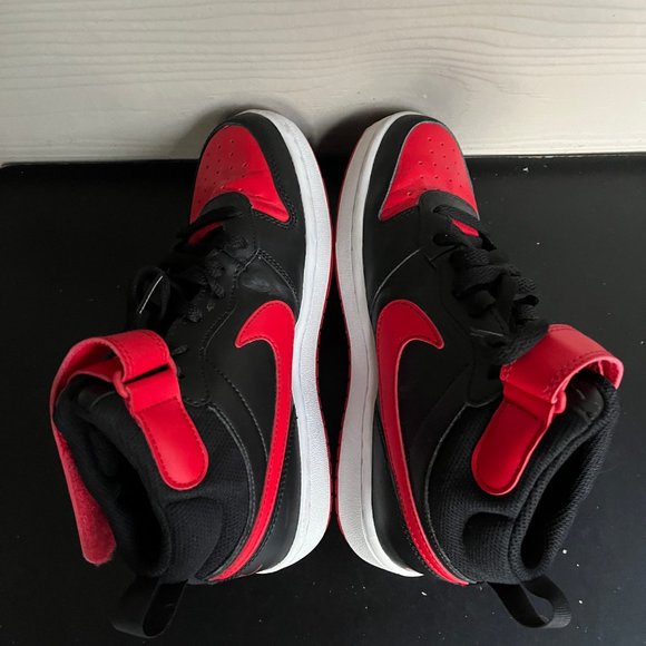 Nike Kids Sneakers - Black and Red - Picture 8 of 11
